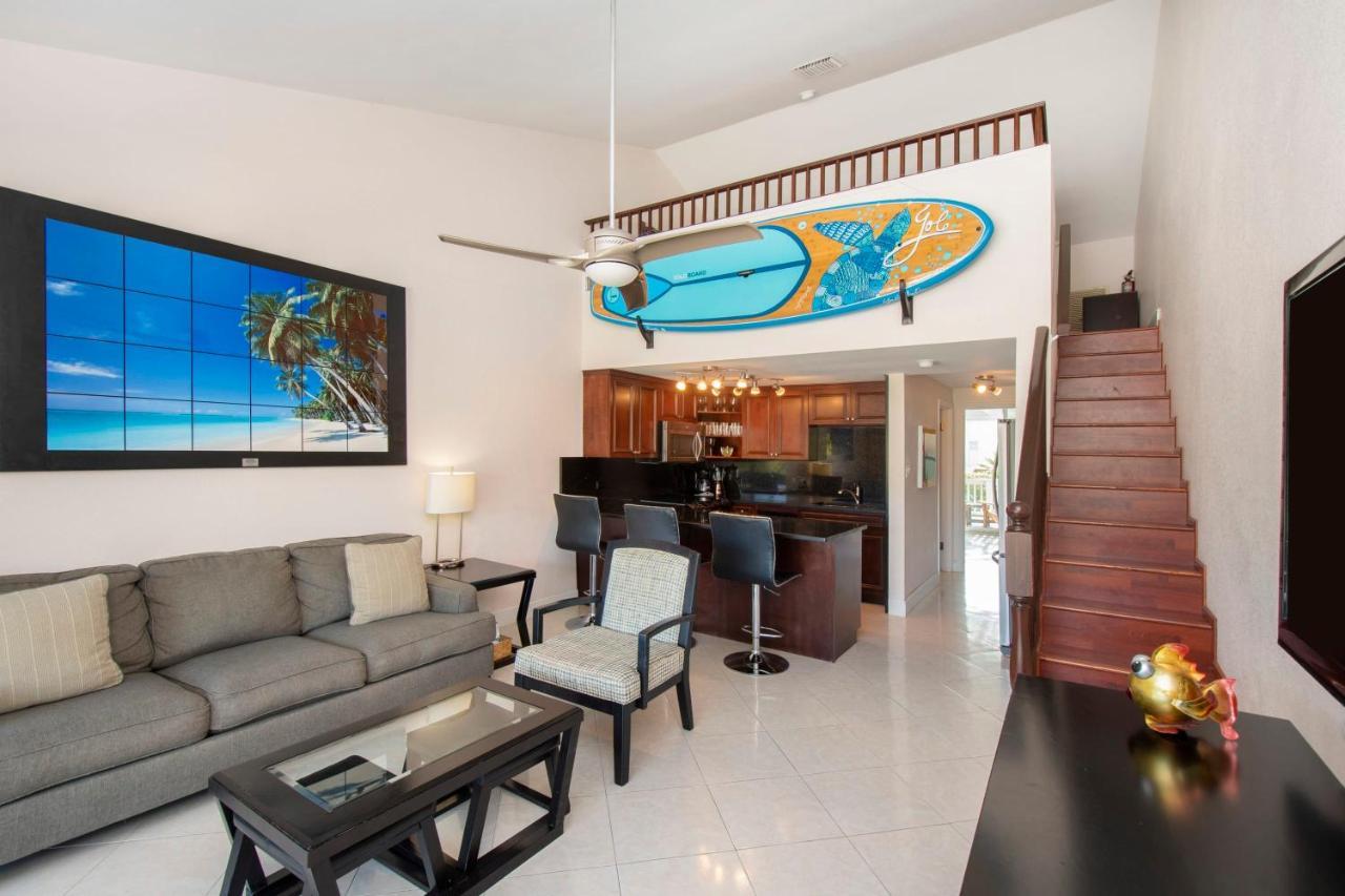 Beach Living At Island Pine Villas Blaw George Town Eksteriør bilde